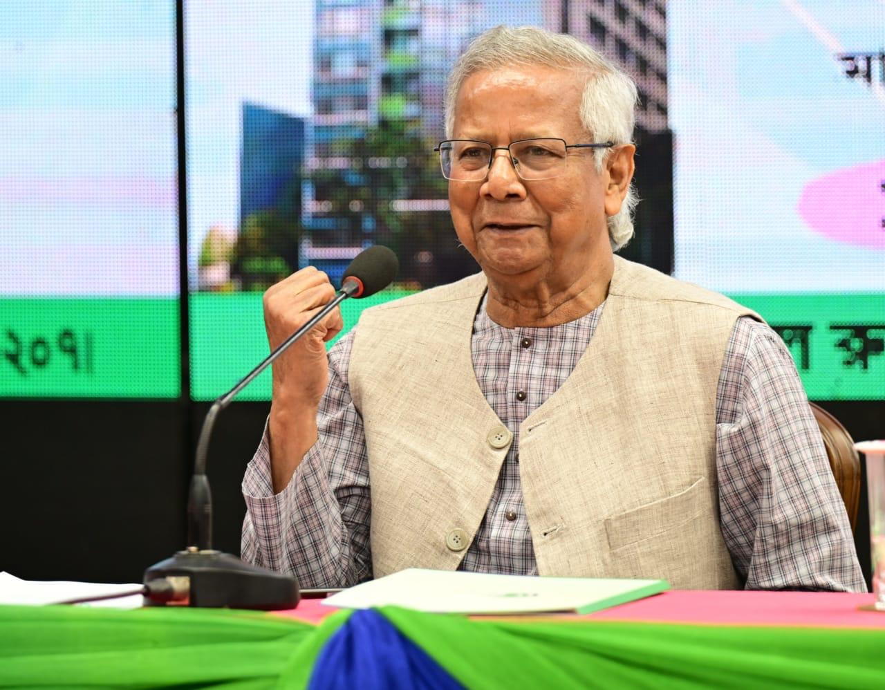 মাইক্রোক্রেডিটকে এনজিও’র ধারণা থেকে বেরিয়ে ব্যাংকিংয়ের ধারণাকে গ্রহণ করতে হবে: প্রধান উপদেষ্টা