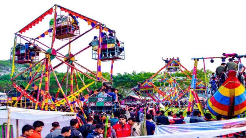 সত্যজিৎ রায়ের বাড়িতে জমজমাট বৈশাখী মেলা