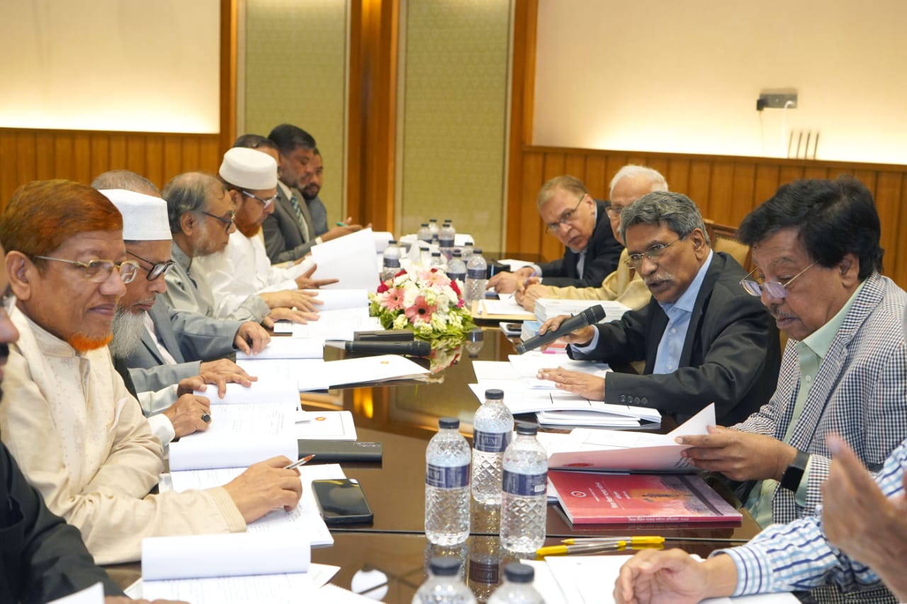 দ্রুততম সময়ে একটি জাতীয় সনদের দিকে অগ্রসর হতে চায় ঐকমত্য কমিশন : অধ্যাপক আলী রীয়াজ 