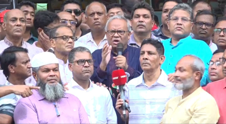 অন্তর্বর্তীকালীন সরকারের কথাবার্তা-চালচলন মানুষকে বিরক্ত করে তুলেছে:রিজভী