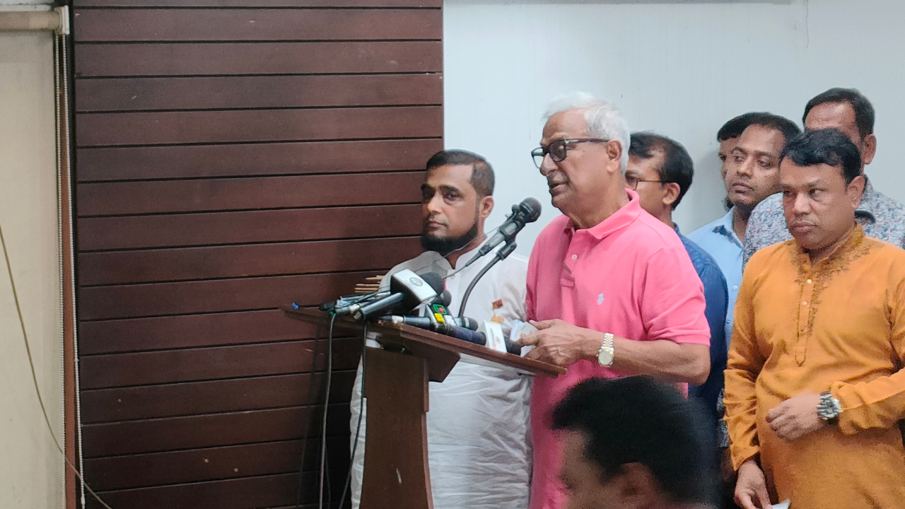 সরকার নির্বাচন দিতে একটু পিছপা হচ্ছে : জয়নুল আবদিন ফারুক