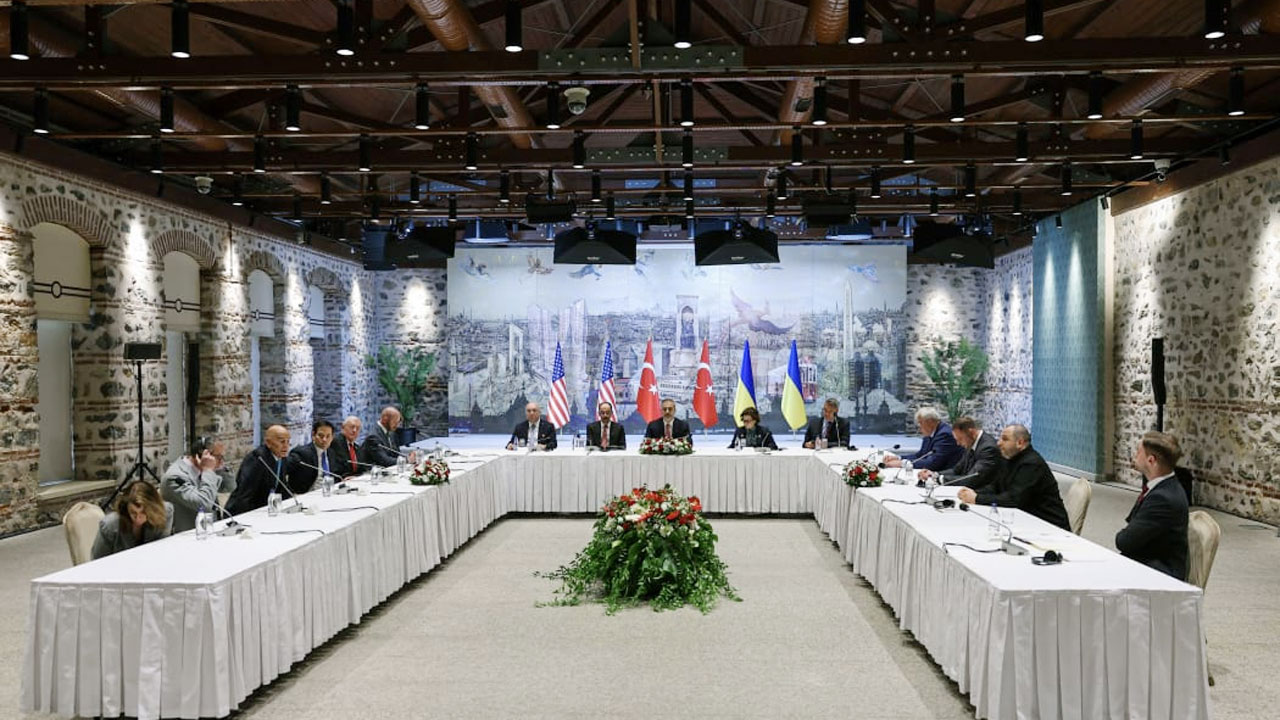 রাশিয়া-ইউক্রেন বৃহত্তম বন্দি বিনিময় সমঝোতায়