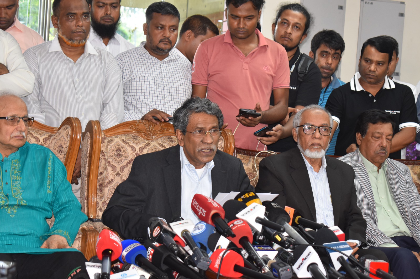 এনসিসি’র প্রস্তাব থেকে সরে এসেছে ঐকমত্য কমিশন