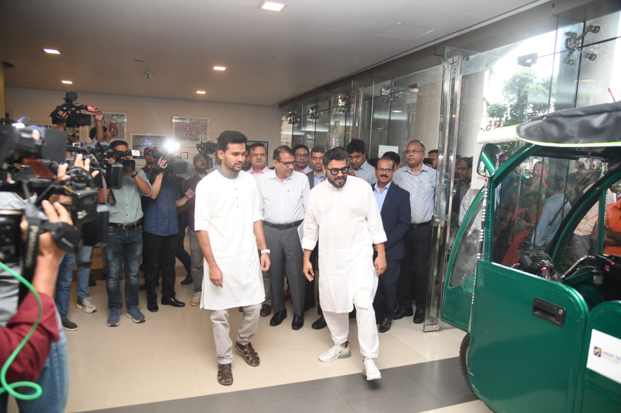 আগস্ট থেকে সড়কে চলবে বুয়েটের নকশায় তৈরি ই–রিকশা, চালকদের দেওয়া হবে লাইসেন্স