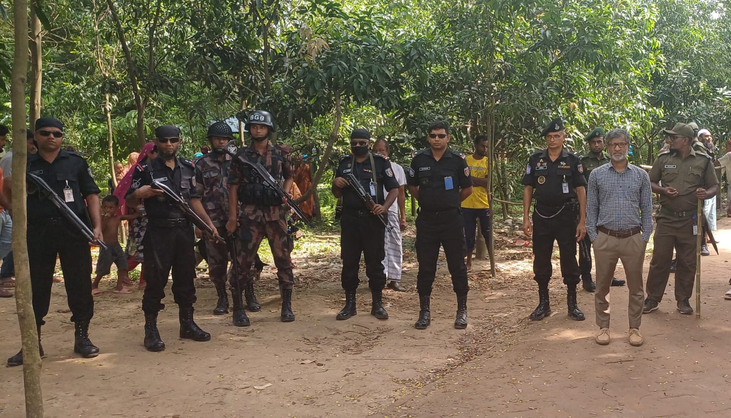 গাজীপুরে যৌথ অভিযানে ৩৫ কোটি টাকার বনভূমি উদ্ধার: ২০৫টি অবৈধ স্থাপনা উচ্ছেদ