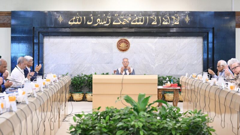 রাষ্ট্রীয় সম্মান পাবেন শিক্ষার্থীদের বাঁচাতে জীবন দেয়া ২ শিক্ষক