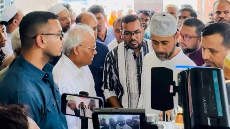 মাইলস্টোন ট্রাজেডিতে শহীদ ভাই-বোনের পরিবারের পাশে তারেক রহমান