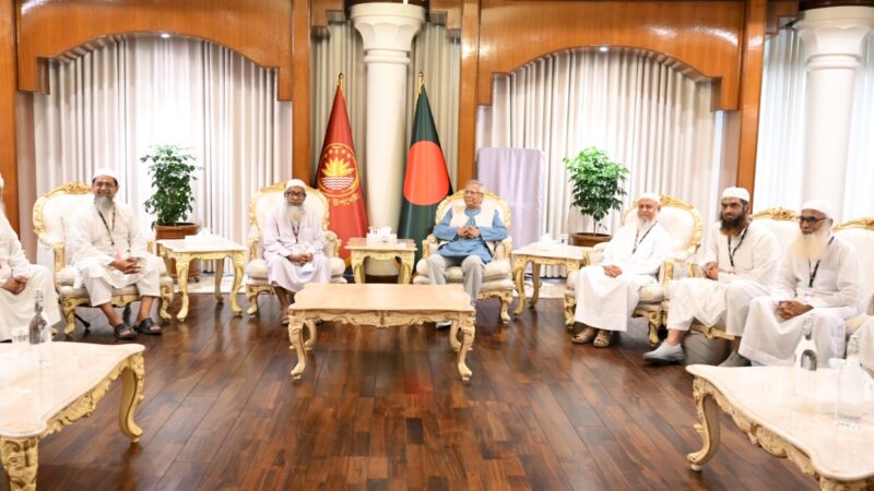 সুষ্ঠু নির্বাচনের জন্য রাজনৈতিক দলগুলোর সহযোগিতা চাইলেন প্রধান উপদেষ্টা