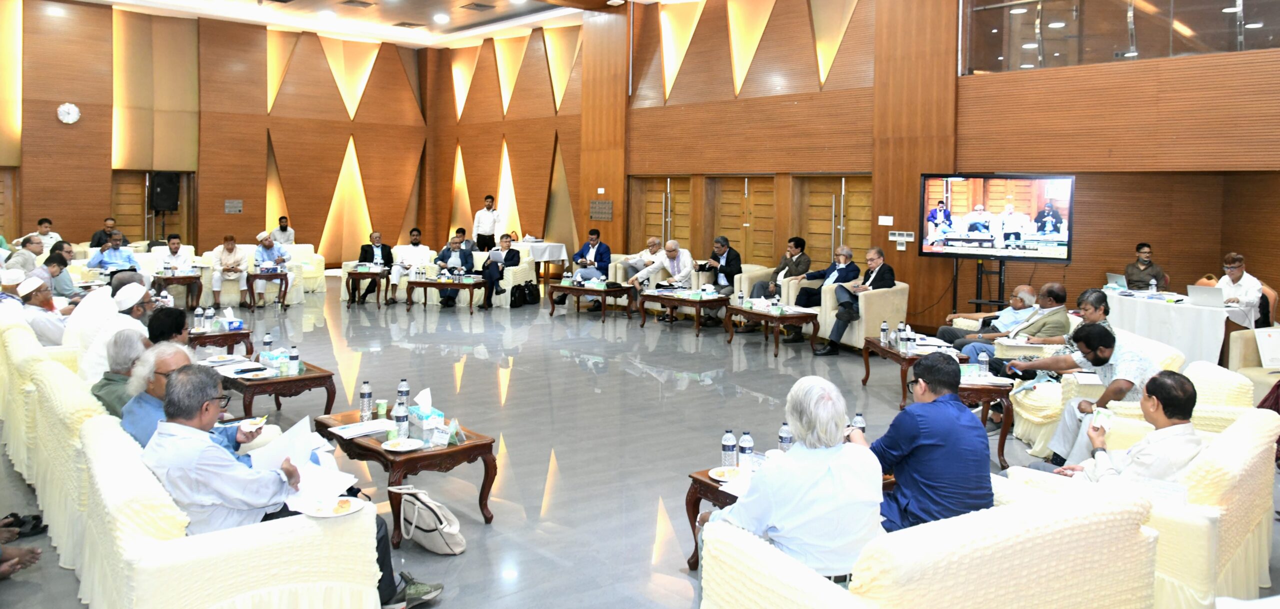 পুলিশ কমিশন, রাষ্ট্র পরিচালনার মূলনীতি এবং নাগরিকদের মৌলিক অধিকার সম্প্রসারণ নিয়ে আলোচনা