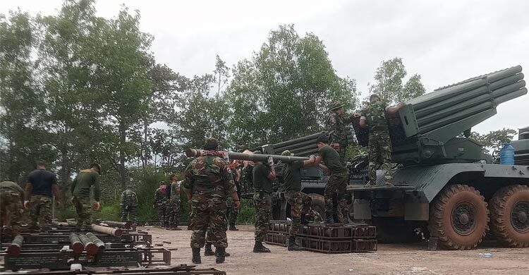 সীমান্ত এলাকা থেকে এক লাখের বেশি মানুষ সরে গেছে: থাইল্যান্ড