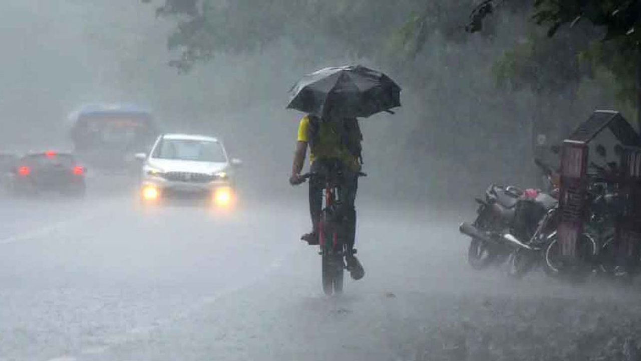 ঢাকাসহ ৪ বিভাগে অতি ভারী বৃষ্টির আভাস