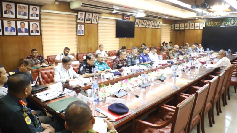 ৫ আগস্ট নিয়ে সরকার সতর্ক অবস্থানে রয়েছে : স্বরাষ্ট্র উপদেষ্টা