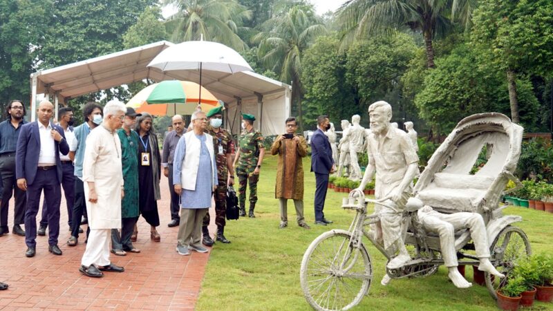 জুলাই স্মৃতি জাদুঘরের অগ্রগতি পরিদর্শন করলেন প্রধান উপদেষ্টা