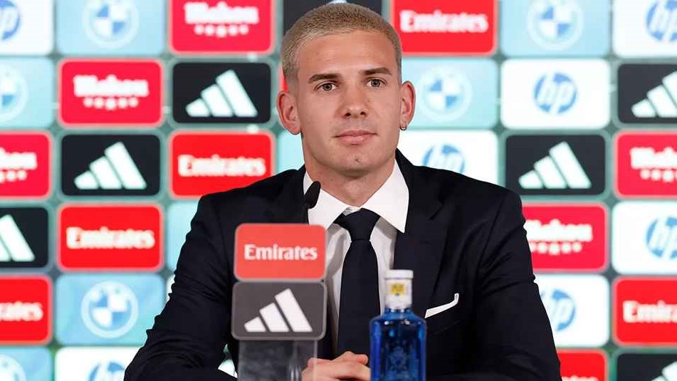 মেসির প্রশংসা করে বিপাকে আর্জেন্টাইন তরুণ