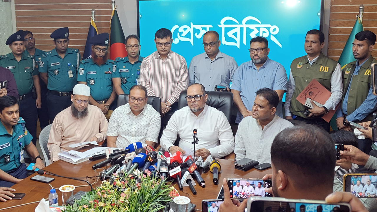 সাংবাদিক তুহিন হত্যা: ১৫ দিনের মধ্যে চার্জশিট দেয়ার কথা জানালেন জিএমপি কমিশনার