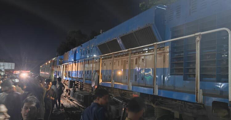 গাজীপুরে ট্রেন লাইনচ্যুত