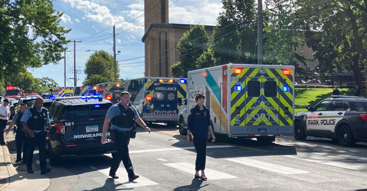 যুক্তরাষ্ট্রে স্কুলে বন্দুকধারীর হামলা, নিহত ৩ জন