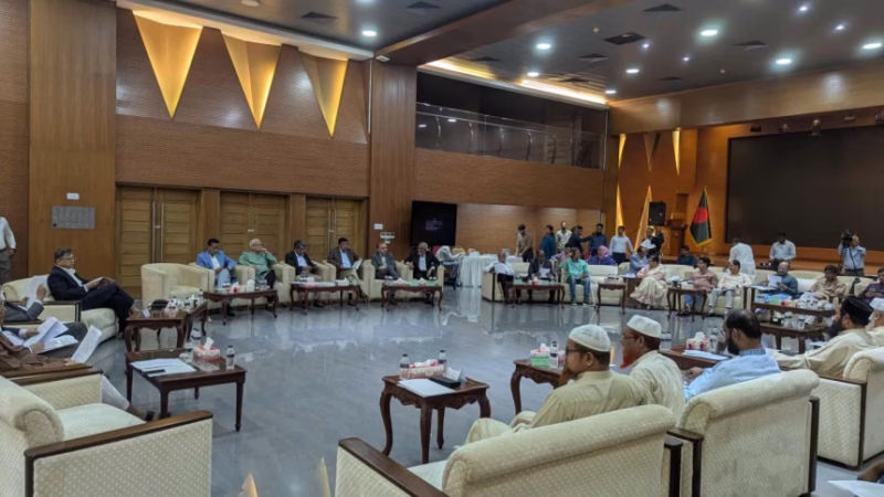 জুলাই সনদ বাস্তবায়নের উপায় নিয়ে ঐক্যমত্য কমিশনের বৈঠক