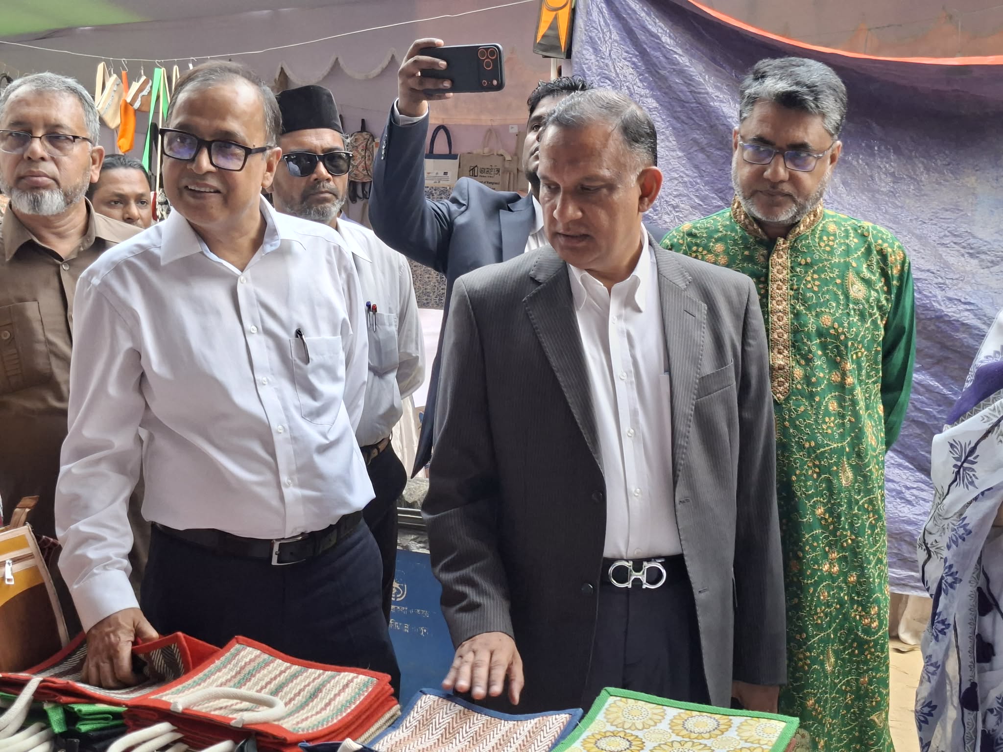 পাটপণ্যের ব্যবহার বাড়াতে কাজ করছে সরকার- বস্ত্র ও পাট প্রতিমন্ত্রী