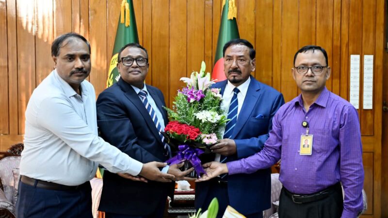রাষ্ট্রপতির দায়িত্বভার গ্রহণ উপলক্ষে স্পীকারকে ফুলেল শুভেচ্ছা