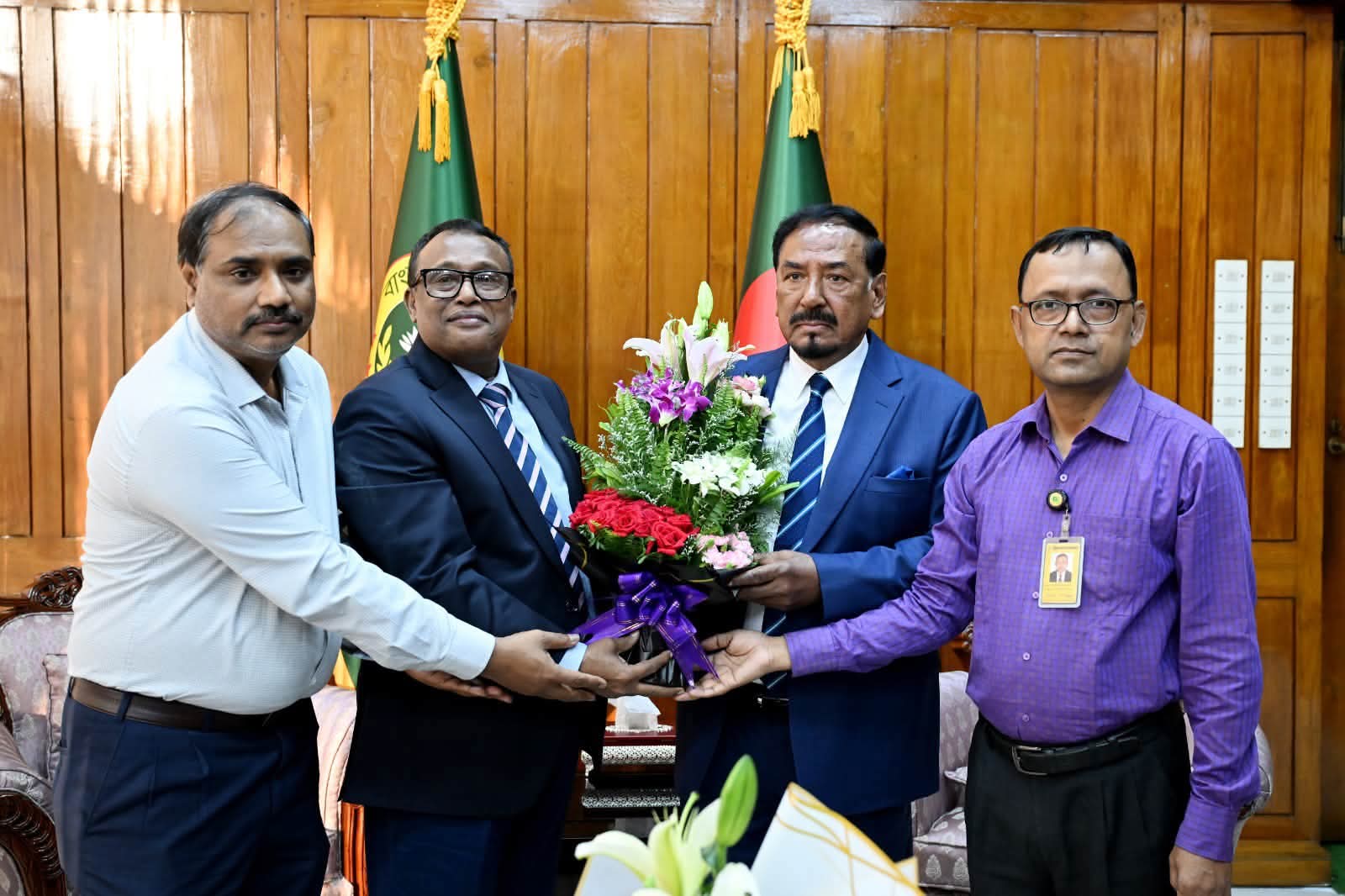 রাষ্ট্রপতির দায়িত্বভার গ্রহণ উপলক্ষে স্পীকারকে ফুলেল শুভেচ্ছা
