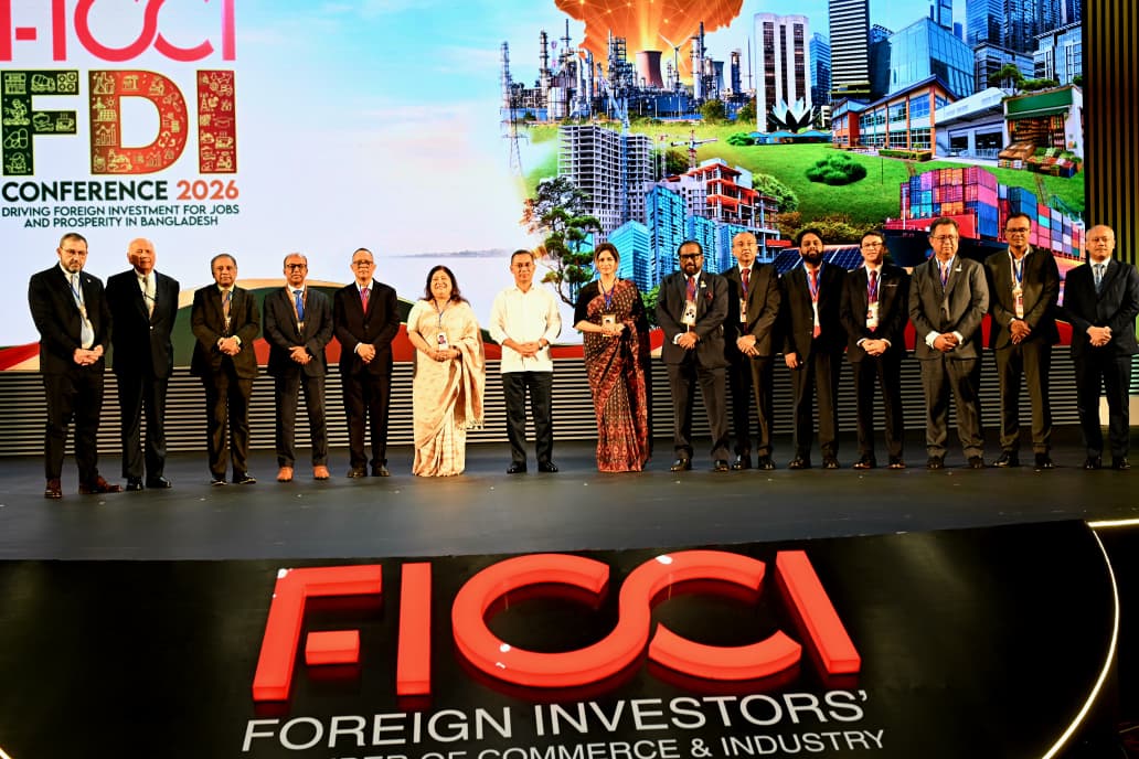 নতুন উদ্যোগ নিন,ব্যবসা প্রসারিত করুন’ সব সুযোগের ব্যবস্থা করবে সরকার