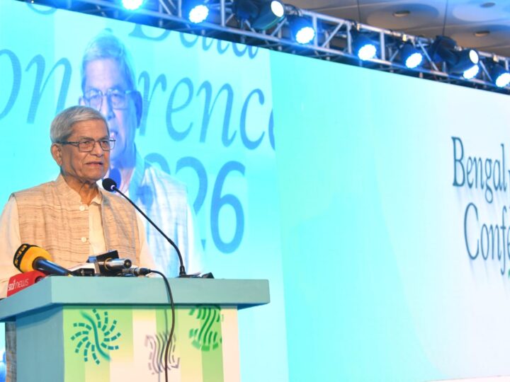 গণতন্ত্র শক্তিশালীকরণ ও অর্থনৈতিক পুনর্গঠনে কাজ করছে সরকার: মির্জা ফখরুল